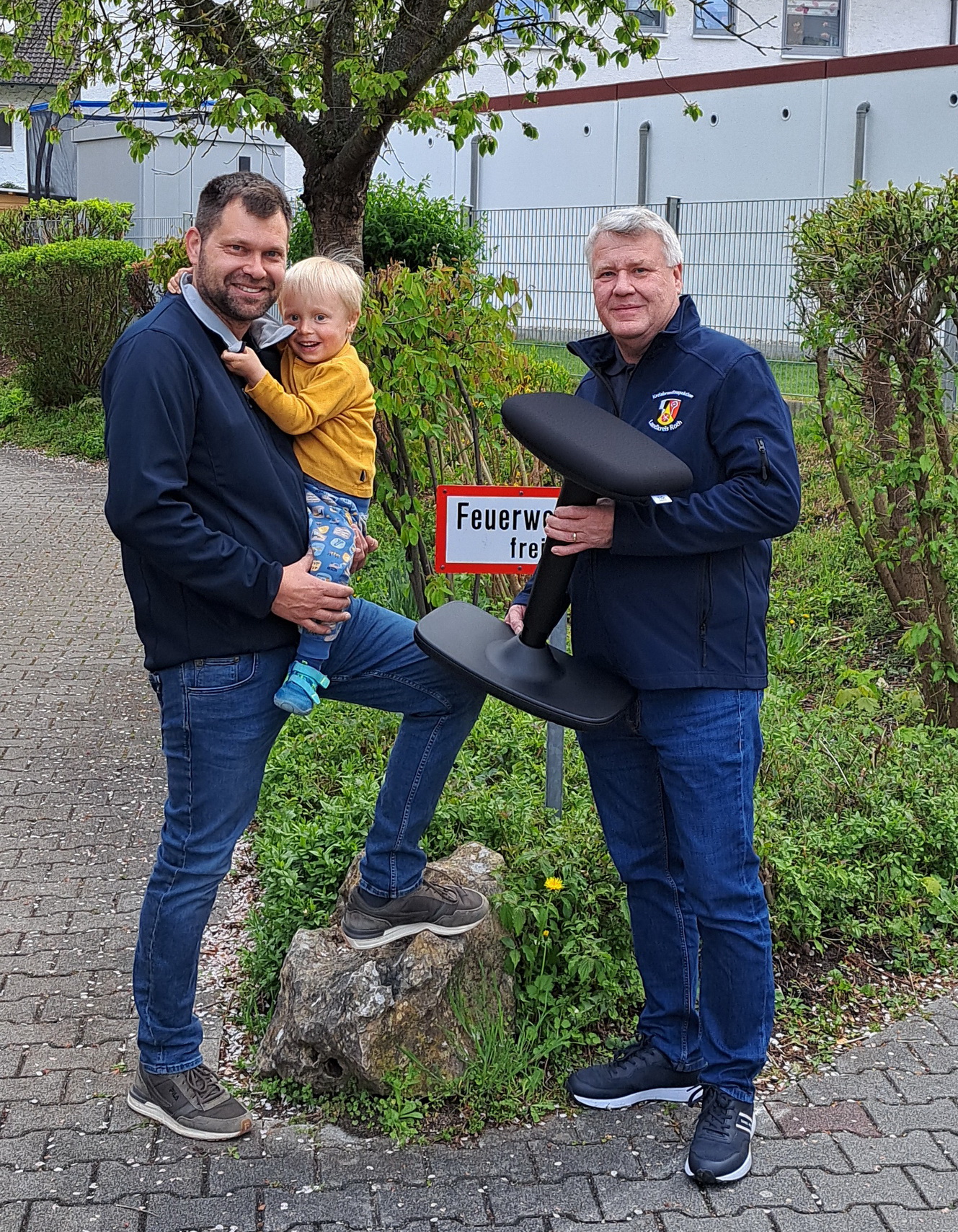 2025 05 Gewinnspiel Übergabe Platz 1 kl